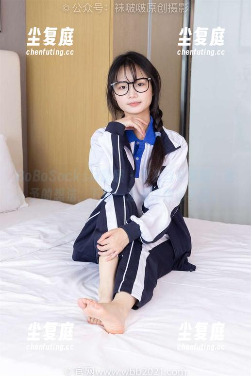BoBoSocks袜啵啵-稚予 BoBoSocks袜啵啵 - 厚灰丝花絮版:稚予的想法,下载一边再评判也不迟。
