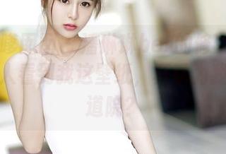 Feilin嗲囡囡 - 潘琳琳ber的修女写真：有多少人看到我这壁纸，真以为我要去修道院？