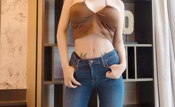 Feilin嗲囡囡 - 最新图包带来王婉悠Queen的腿，直营网红与美腿的完美隐秘。