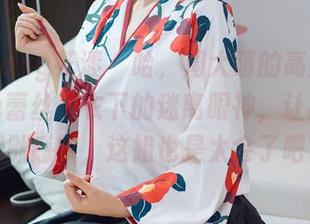 HuaYang花漾 - 哈,周大萌的高清写真,黑色蕾丝睡衣下的迷离眼神,让我只能默默感叹,这姐也是太会了吧?