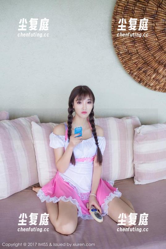 IMiss爱蜜社-Yannie IMiss爱蜜社 - Yannie的秘书角色扮演,原图里都有啥?