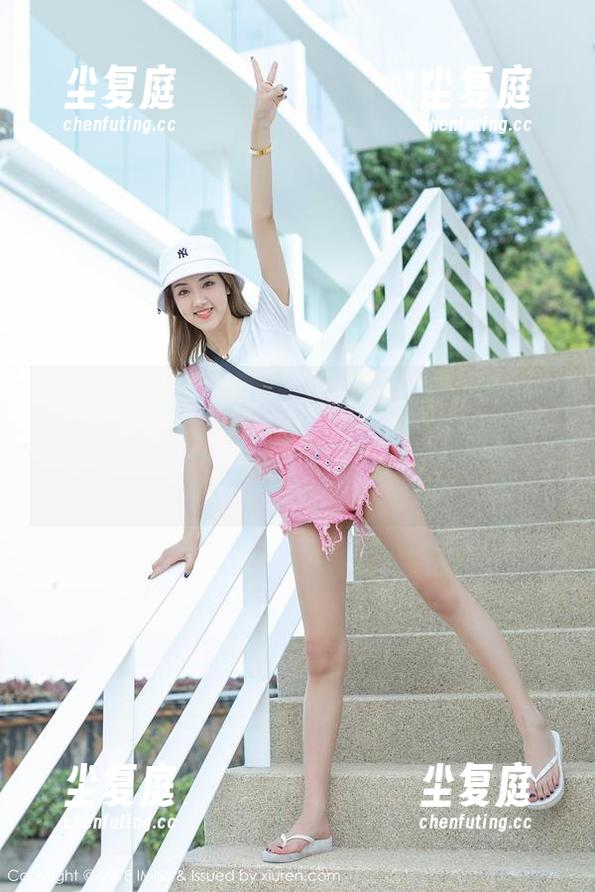 IMiss爱蜜社-果儿Victoria IMiss爱蜜社 - 原图在这里,果儿Victoria的旅拍合集,不小心抖落了一地的画面