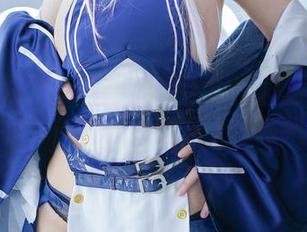 水手服+KaYa萱=颠覆你对校园角色的所有想象，原图让人想马上租条帆船！