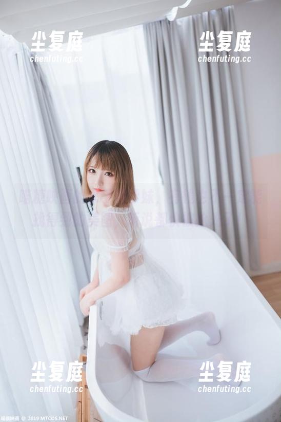MTYH喵糖映画 喵糖映画的水手服学妹,有钱也不一定能找得到的美图,听说都快被抢光了!