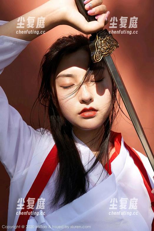 MiiTao蜜桃社-李颖诗 MiiTao蜜桃社 - 李颖诗的豹纹美图,其实就像衣柜里的那件‘勇敢尝试’,真的还挺不错的!