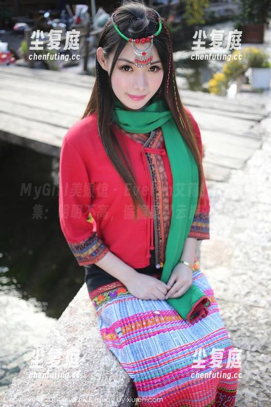 MyGirl美媛馆-Evelyn艾莉 MyGirl美媛馆 - Evelyn艾莉的天台合集:明明不高,偏偏感到云端的惬意