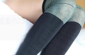 一探究竟ROSI黑白写真，靓丽资源撩得人心痒。