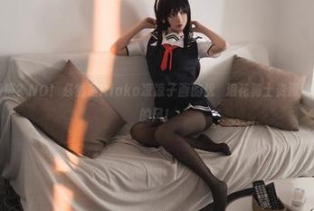 渔夫的海报？NO！必然是Rioko凉凉子画的优菈浪花骑士资源，随处可见的风！
