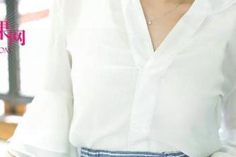 UGirls尤果网 - 高清图集大曝光——张雪馨在夏日下丢失的小耳环，你注意到了吗？