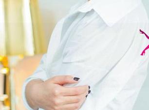 UGirls尤果网 - 一瞥李思宁的睡衣美图,果然人要是穿得懒,就能拍得又美又随性。