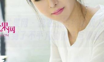 UGirls尤果网 - 我在王语纯的双人写真里，看到了不平凡的默契与慌乱！
