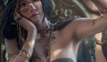 Uki雨季私拍：当白色遇上淋漓尽致的心境！