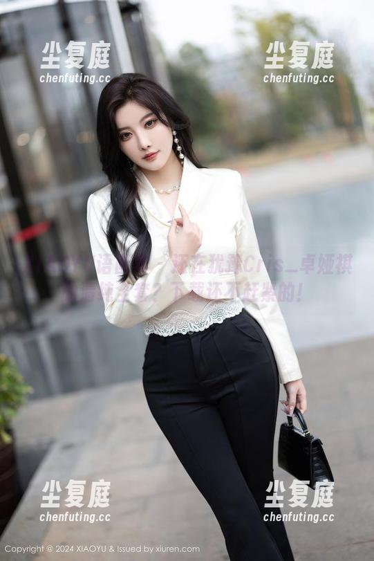 XIAOYU语画界 - 还在犹豫Cris_卓娅祺的清纯全套？下载还不赶紧的！