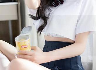 Xiuren秀人网 - 当月夕Lily穿上那件旗袍，整个气质都上来了，原图、照片竟让我有些恍惚
