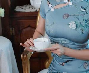 Xiuren秀人网 - 趁热拿铁latte在天台:这一刻我在旁观,作品在发光