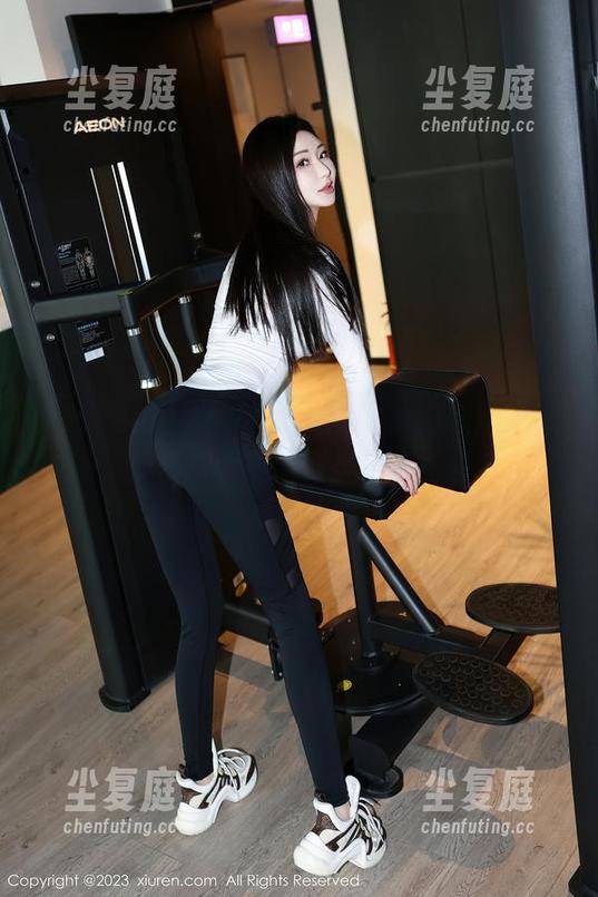 Xiuren秀人网-陈思琪 Xiuren秀人网 - 照片里的简约风,陈思琪最新女友造型果然不一般