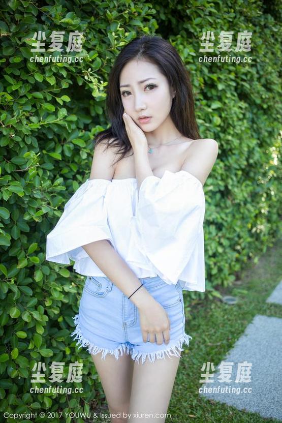 YouMi尤蜜荟-严利娅Yuliya YouMi尤蜜荟 - 严利娅Yuliya的高清美图仿佛能够呼吸,她的清纯气息竟然慢慢渗透到屏幕这头。