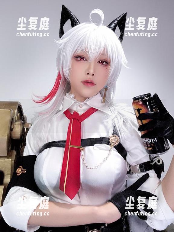 aqua水淼的泳装合集：贞德也能度假，更新来了！