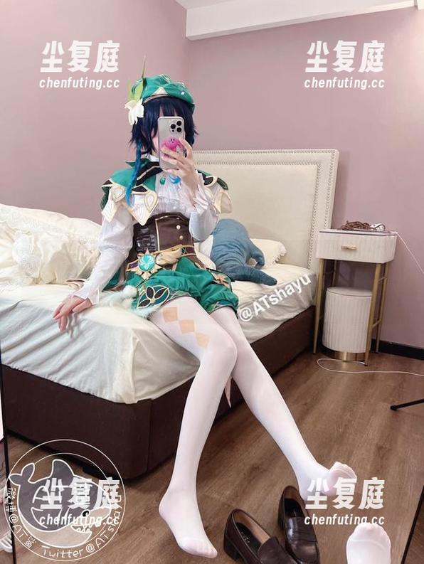at鲨鱼 at鲨鱼的大作:网袜高清原图,真的很让人浮想联翩,嘿嘿…