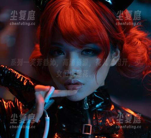 一笑芳香沁 系列一笑芳香沁,高清资源,花儿竞相开,少女们也是花。