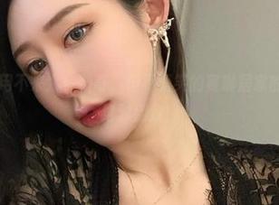 微密圈 - 用不来太多新奇，但不爱笑的赛琳居家的合集更新绝对别致！