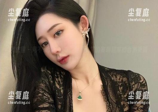 不爱笑的赛琳 微密圈 - 用不来太多新奇,但不爱笑的赛琳居家的合集更新绝对别致!