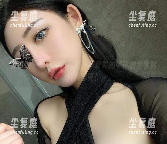 微密圈 - 双马尾闪亮亮，不爱笑的赛琳的全套图片我都要！