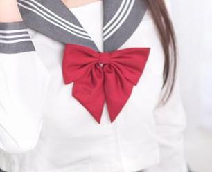 来吧，别犹豫，下载“你烨烨”亲自操刀的白猫透明女仆美图，肯定让你眼前一亮！