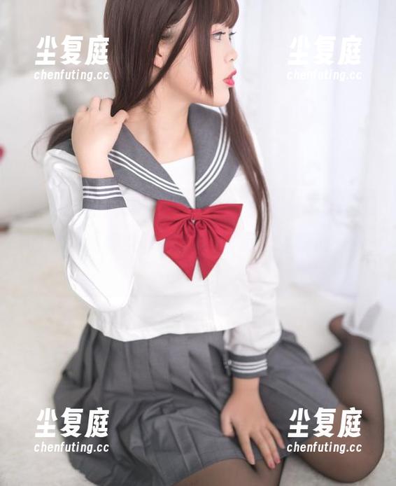 来吧，别犹豫，下载“你烨烨”亲自操刀的白猫透明女仆美图，肯定让你眼前一亮！
