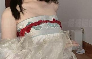 理想中的女同事在等你——倦倦喵的写真套图