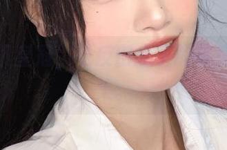暂时放下皇冠，千反田鹿子的私房女王图集。