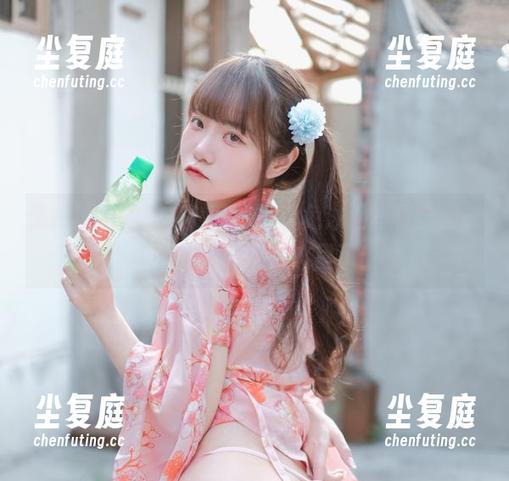 可可小白兔 洗掉烦恼的阳光:可可小白兔泳池写真全集,你要的夏天都在这里了!