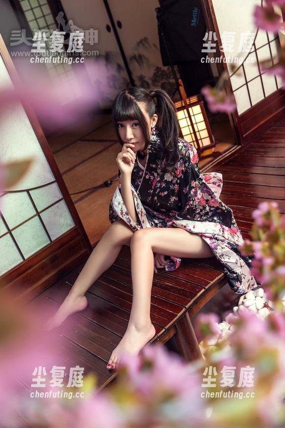 头条女神-曲佑熙 头条女神 - 新一季的曲佑熙高清夏天合集,乱七八糟没问题