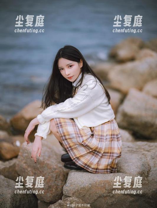 妍子坚不可摧 妍子坚不可摧圣诞节cos分享–像极了你家楼下的圣诞老人