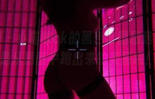 微密圈 - 小猫咪ck的黑色套图精选，这可是从黑暗中跑出来的美丽哦！