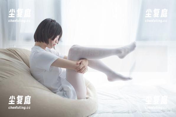 少女秩序-小满 少女秩序 - 小满在线示范,旗袍抖出了一丝灵气,高清之下满屏都是灵动。