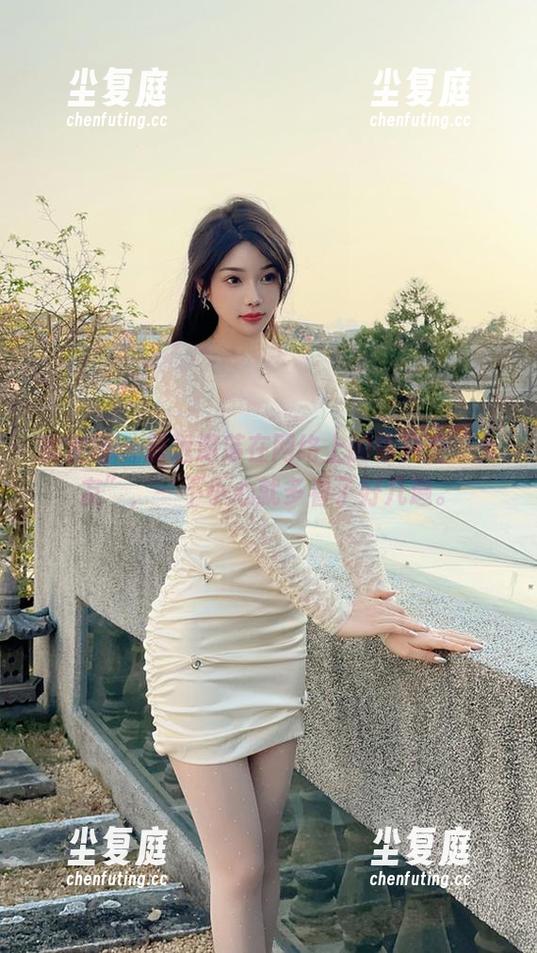 微密圈 - 最近游荡在网络上的徐莉芝“女友”，一不小心就多看了好几遍。