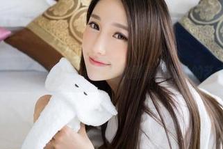 推女神 - 程小烦：在普吉岛收割高清照片的艺术家？