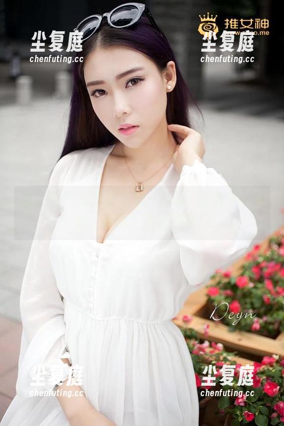 推女神 - 浴室写真集：赵馨玥的水中小表情，哈哈，加湿器急！