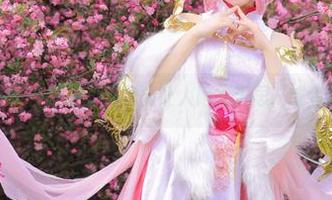 听说桃暖酱给雷姆拍的美图能让人陷入沉思…或者彻底迷失？