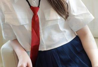模范学院 - 把小奶瓶呜呜的圣诞壁纸打印出来，贴在冰箱上，巧克力会更好吃吗？