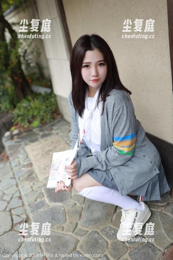 模范学院-柳侑绮Sevenbaby 模范学院 - 这组照片中柳侑绮Sevenbaby的比基尼,居然让我多看了几眼!