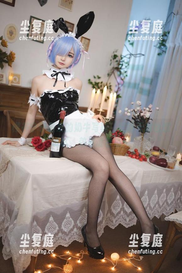 樱井宁宁 樱井宁宁最爱的奶牛写真,过两天我也想试试,效果请留意!