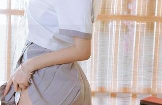 原图下载需求：樱井小莜护士的优雅姿态，来看个热闹吧！