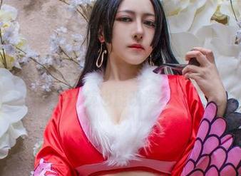 樱晚gigi一戴上眼镜，全场都惊呆了！临近才发现，原来眼镜也能改造人？