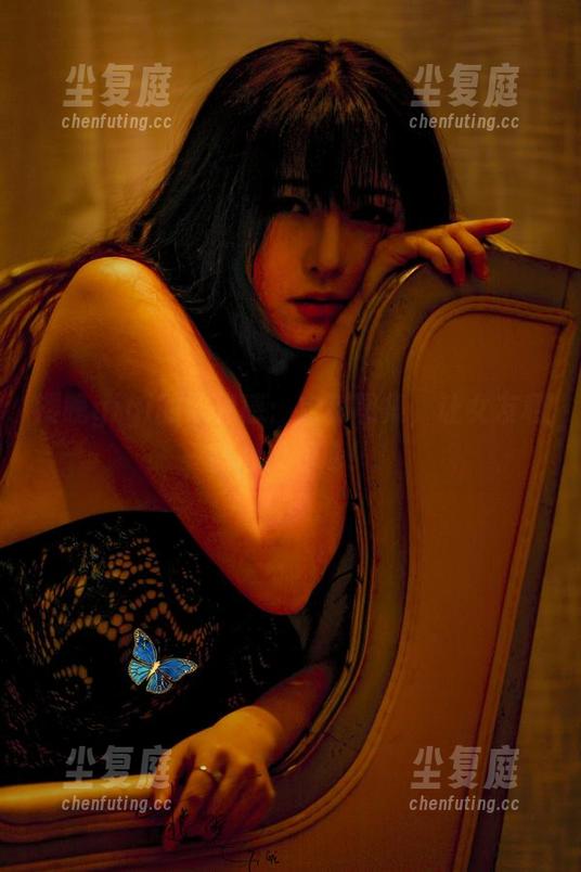 樱晚gigi 樱晚gigi的双界感:定制图集,让女友和你心灵相通!