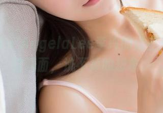 波萝社 - AngelaLee李玲的浴室合集：这画面，洗不掉的想象。