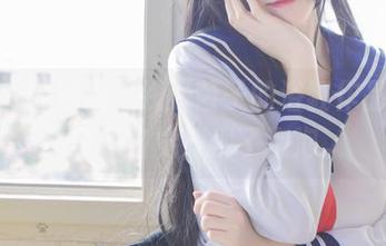 无圣光的妙趣，浅野菌子的浴缸作品让我脑中不自觉浮现了泡泡。