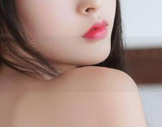 清水由乃的镂空图包，仿佛从未缝过的夏天…你懂的。