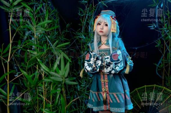 爆机少女喵小吉 爆机少女喵小吉的红裙时刻,私拍差点让人忘了呼吸!